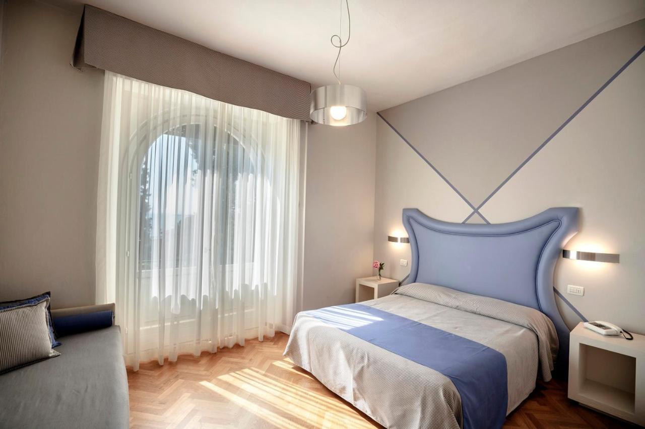 Hotel Bellevue Gardone Riviera Eksteriør billede
