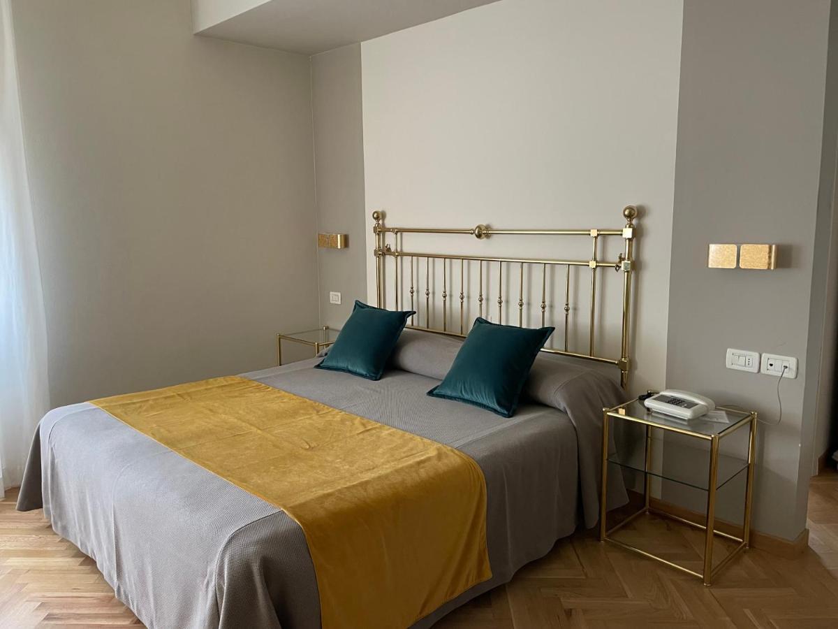 Hotel Bellevue Gardone Riviera Eksteriør billede