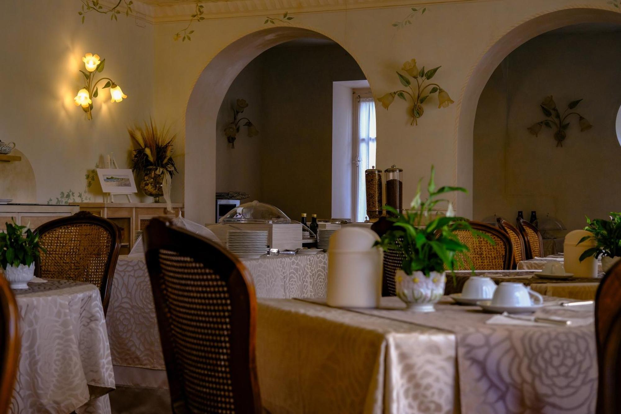 Hotel Bellevue Gardone Riviera Eksteriør billede