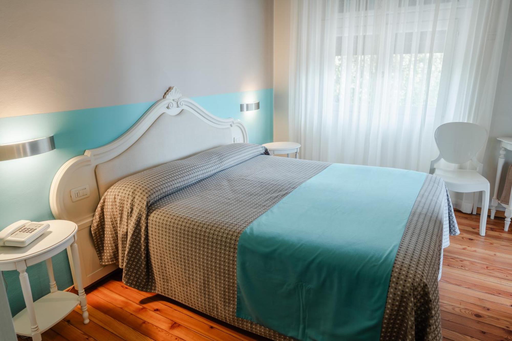 Hotel Bellevue Gardone Riviera Eksteriør billede