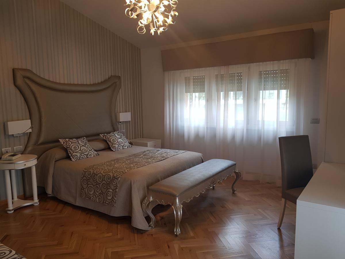Hotel Bellevue Gardone Riviera Eksteriør billede
